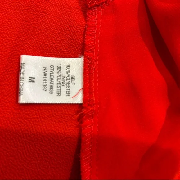 ASTR Sleeveless Top with Cutaway Back Size M - Picture 5 of 5